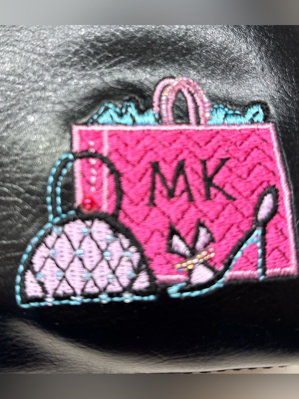 Mary Kay Cosmetics pouch - Like New - Picture 3 of 4